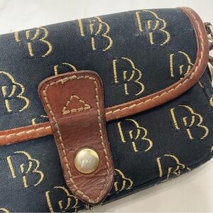 Dooney & Bourke wristlet/phone case/purse. Used